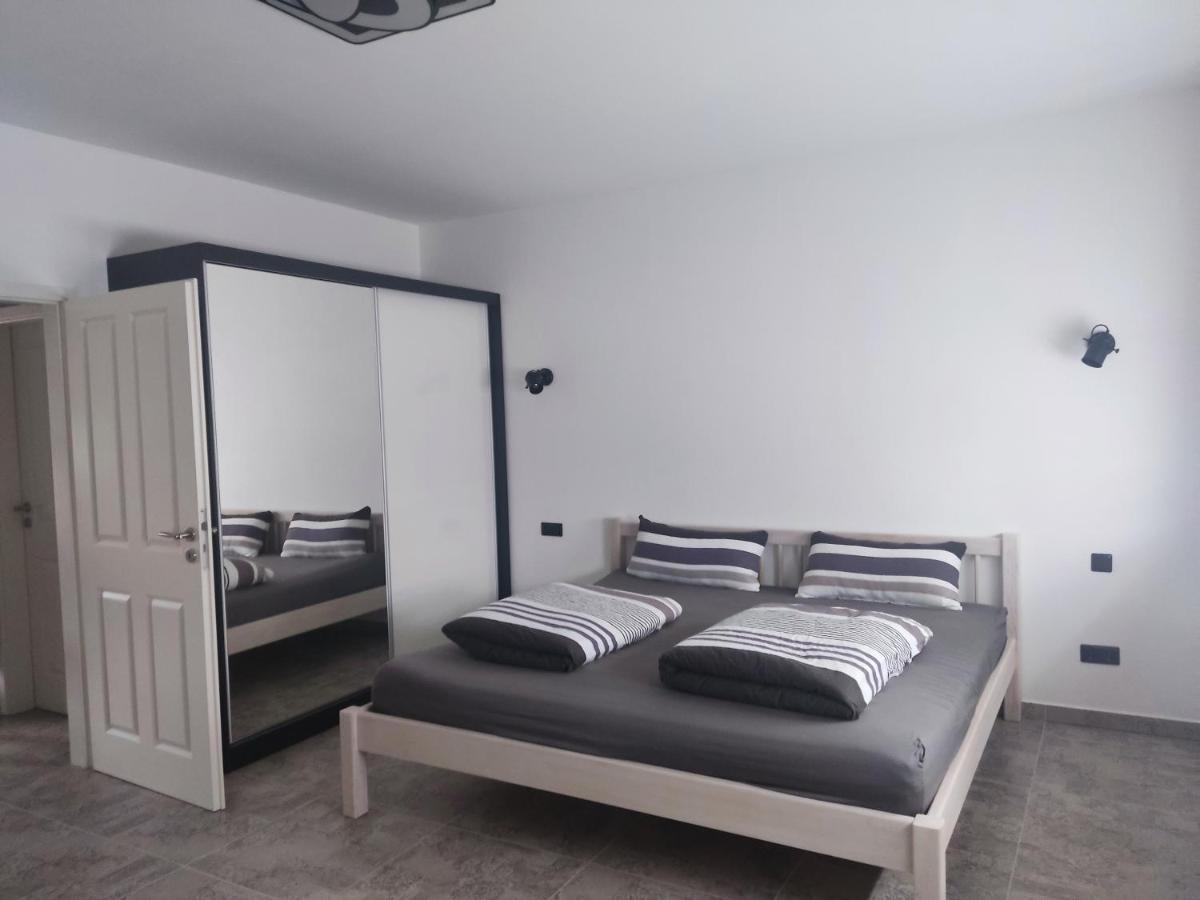 Ferienwohnung Am Kapellplatz Altotting Luaran gambar